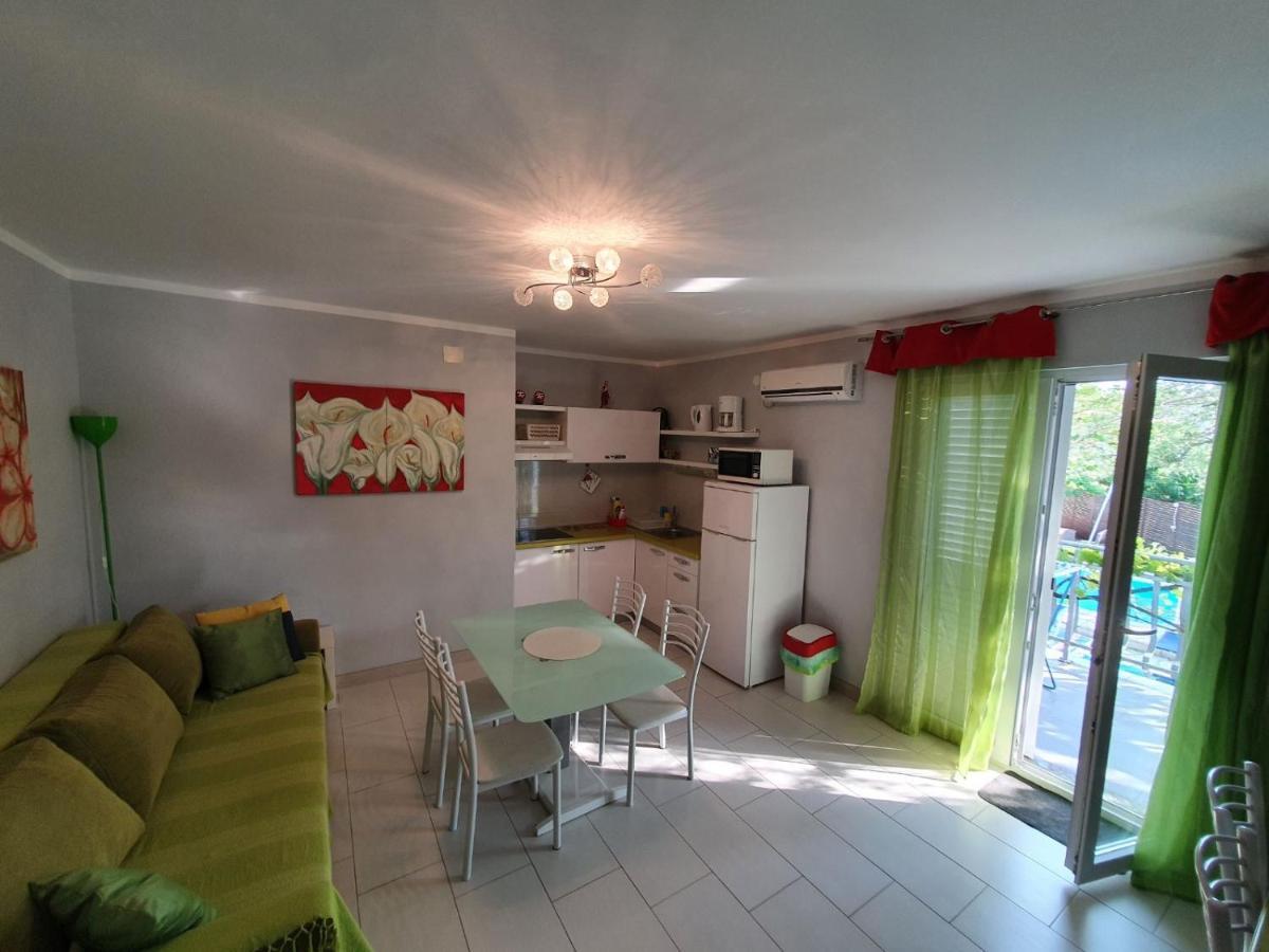 Apartments Jerine Tribalj 外观 照片
