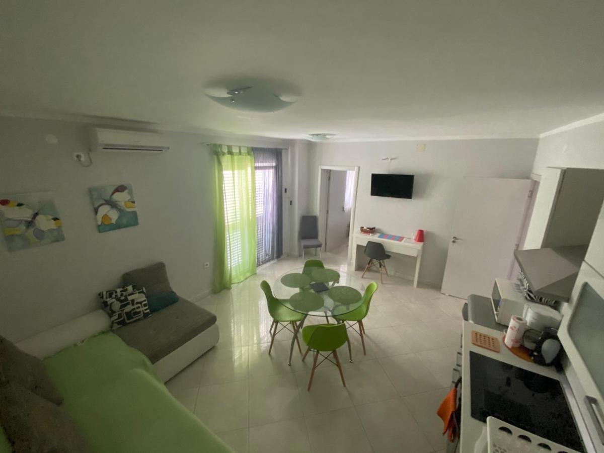 Apartments Jerine Tribalj 外观 照片