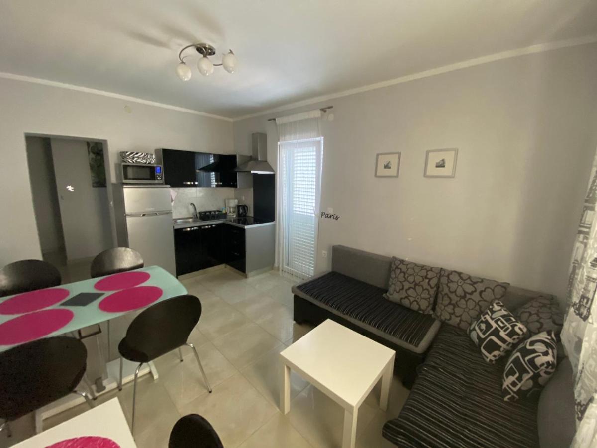 Apartments Jerine Tribalj 外观 照片