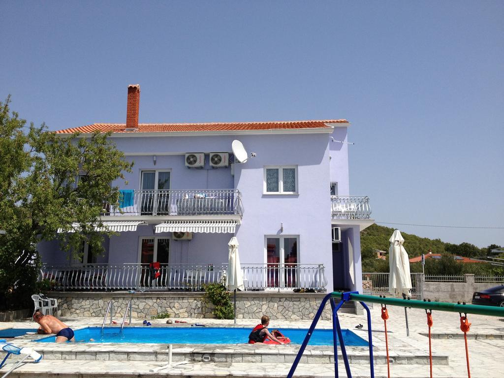 Apartments Jerine Tribalj 外观 照片