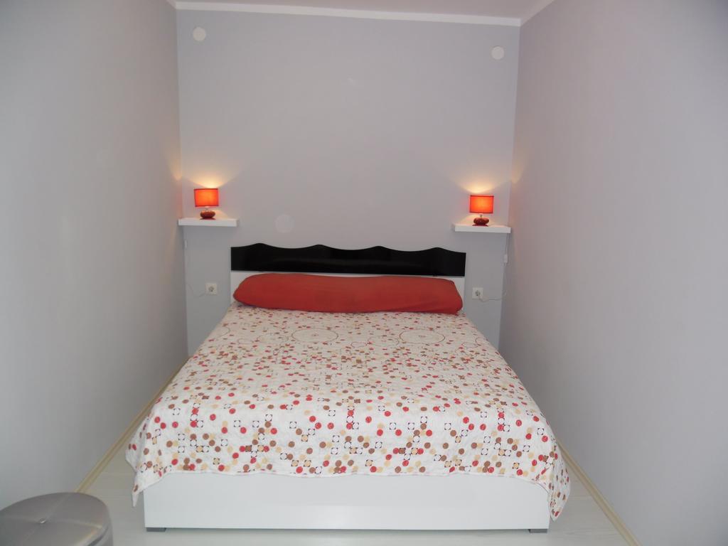 Apartments Jerine Tribalj 客房 照片